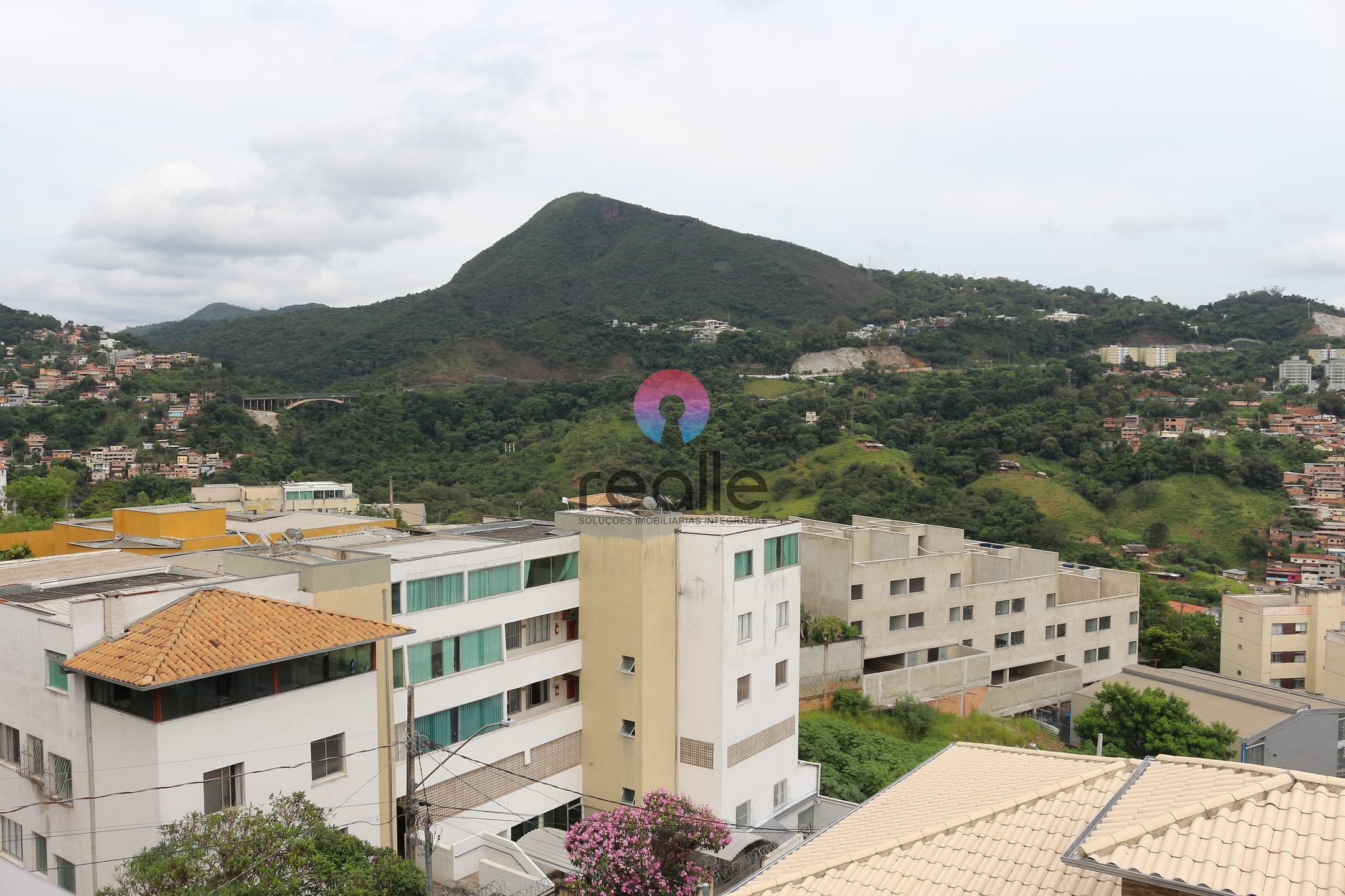 Apartamento à venda com 2 quartos, 67m² - Foto 53