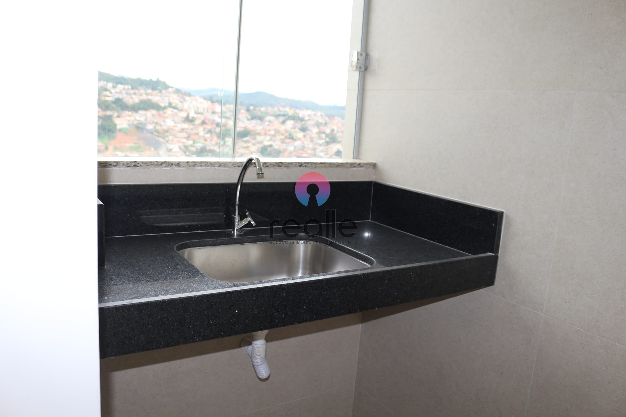 Apartamento à venda com 2 quartos, 67m² - Foto 56