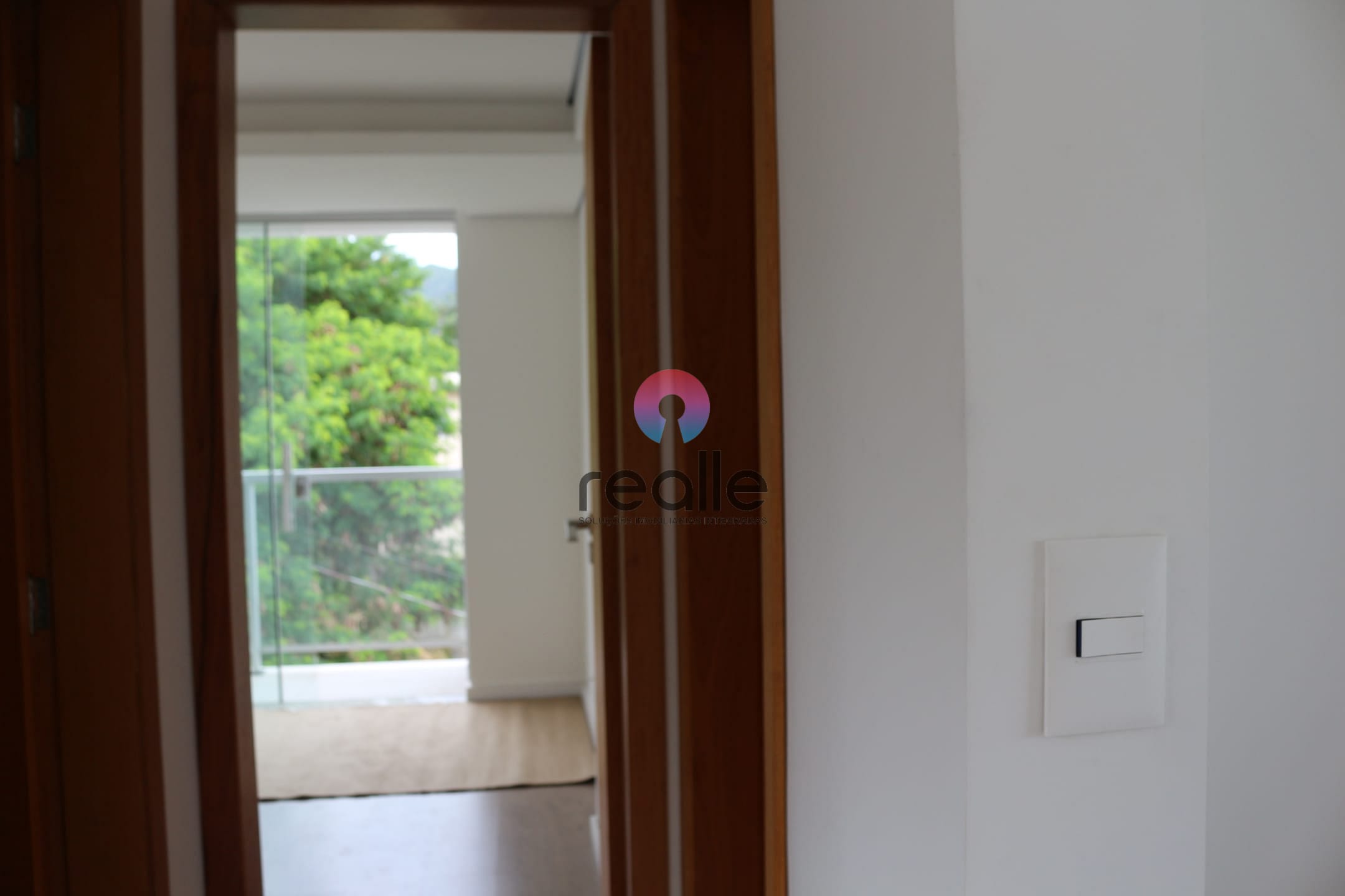 Apartamento à venda com 2 quartos, 67m² - Foto 66