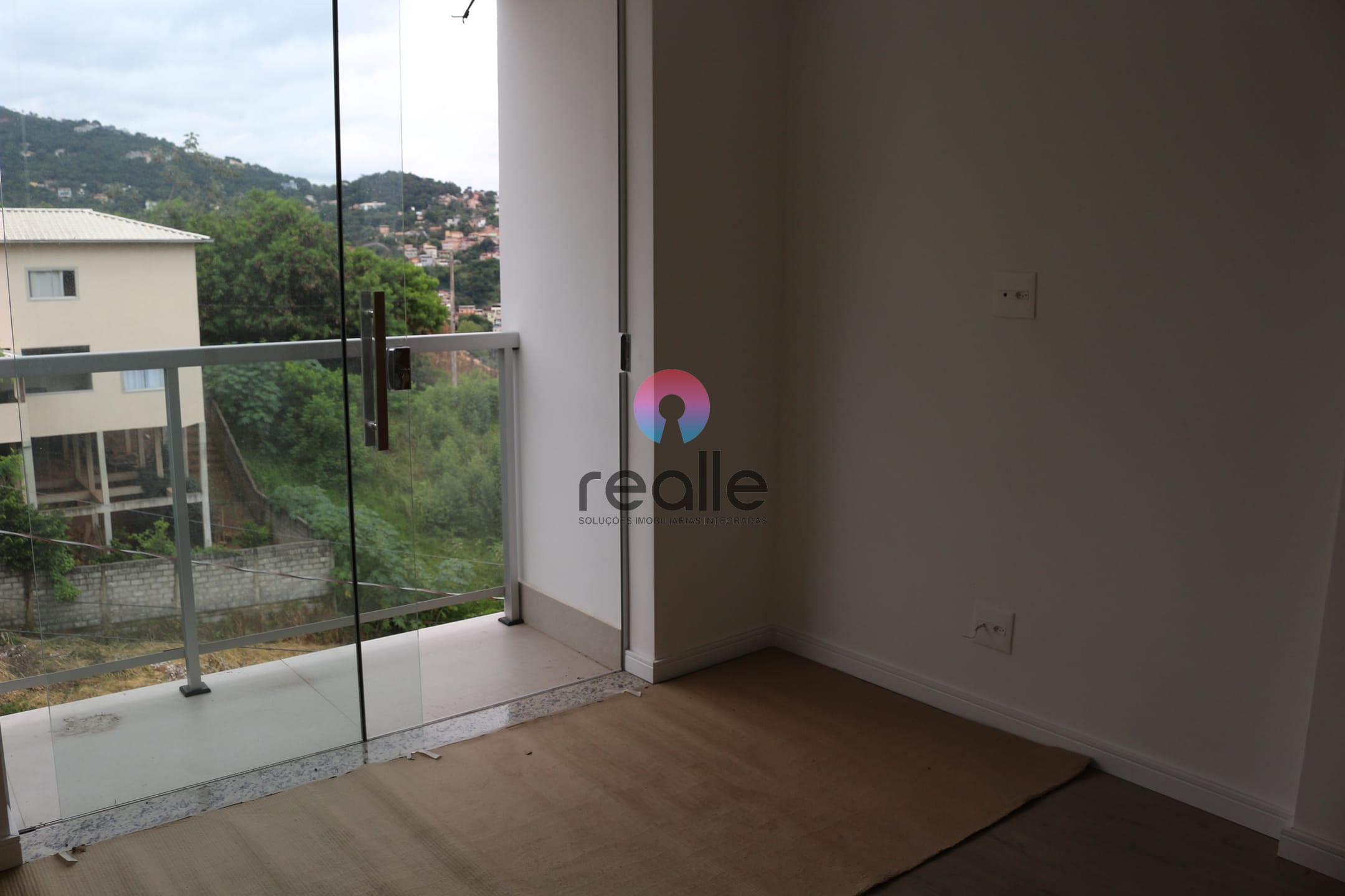 Apartamento à venda com 2 quartos, 67m² - Foto 82