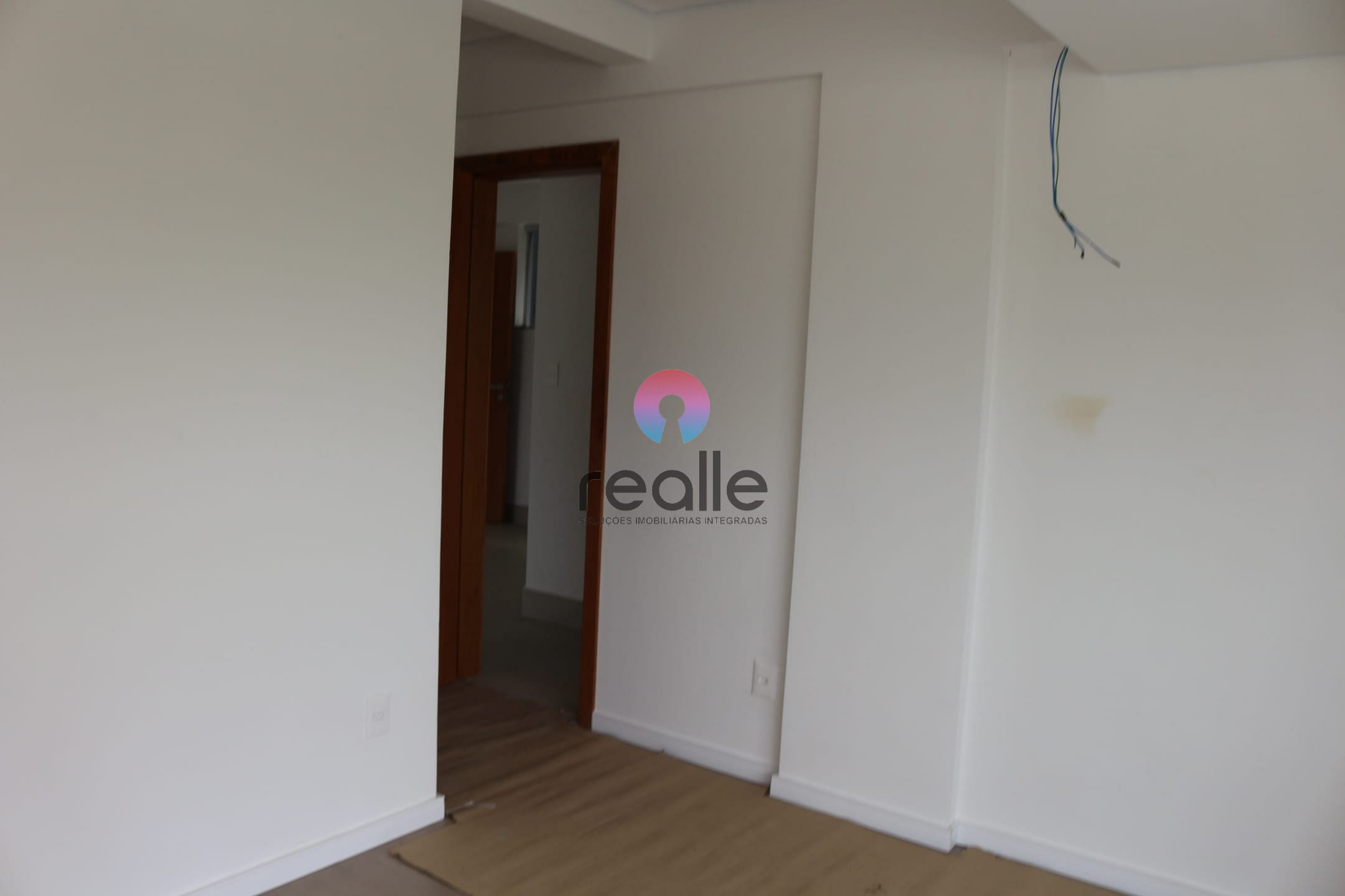 Apartamento à venda com 2 quartos, 67m² - Foto 92