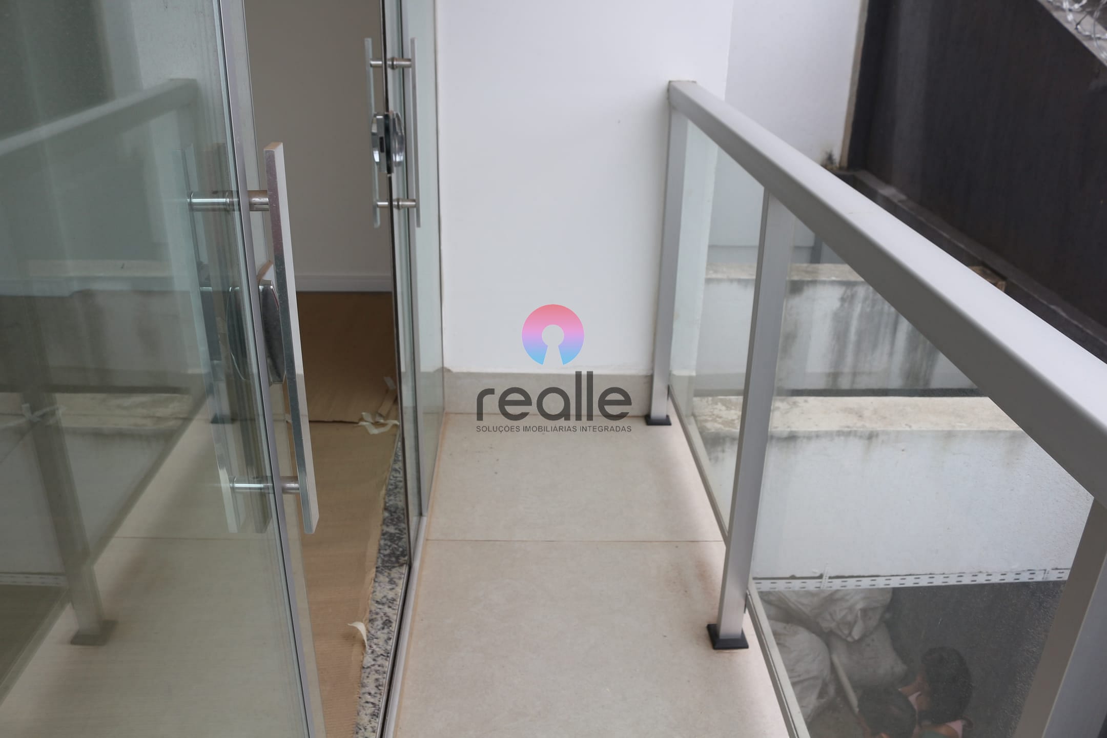 Apartamento à venda com 2 quartos, 67m² - Foto 107