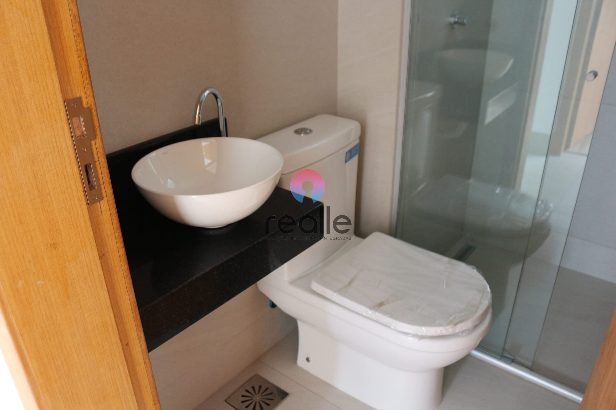 Apartamento à venda com 2 quartos, 67m² - Foto 108