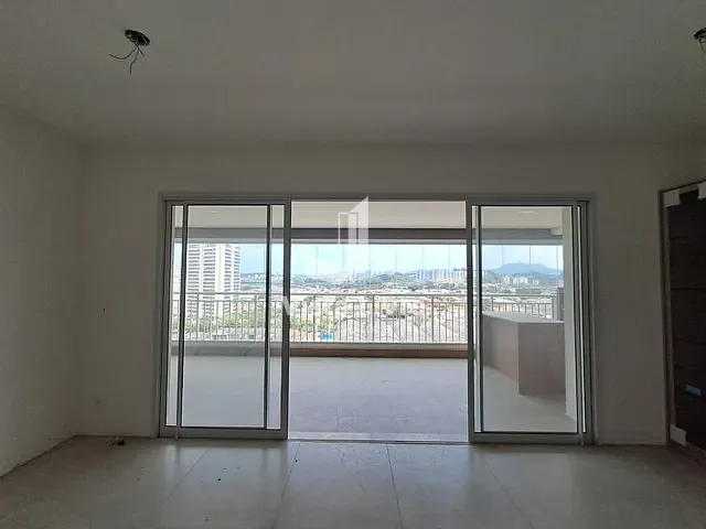 Apartamento com 130m² 3 quartos e 4 banheiros, à venda, no bairro Vila Anastácio em São Paulo