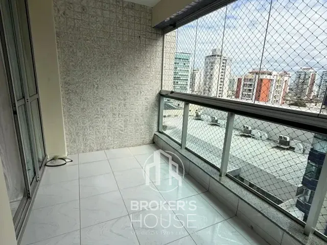 Apartamento com 160m² 4 quartos e 3 banheiros, à venda, no bairro Itapuã em Vila Velha