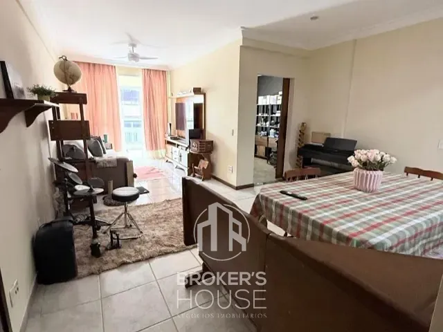 Apartamento com 160m² 4 quartos e 3 banheiros, à venda, no bairro Itapuã em Vila Velha