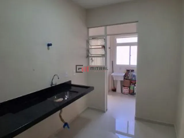 Apartamento 3 quartos e 2 banheiros, à venda, no bairro Conceição em Londrina