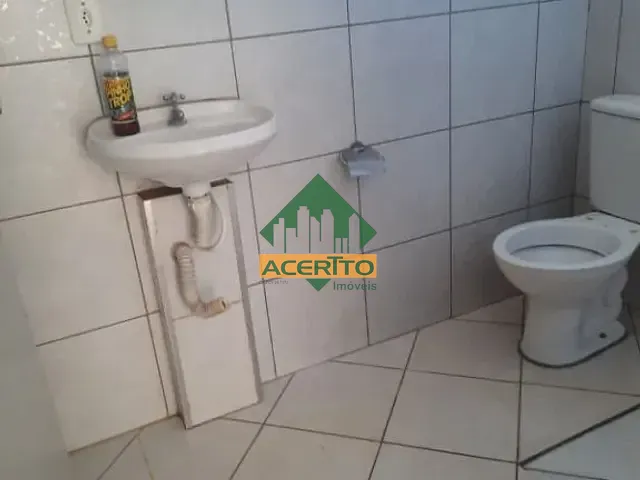 Apartamento 2 quartos e 1 banheiro, para alugar, no bairro Conjunto Habitacional Pedro Perri em Araçatuba
