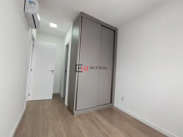 Apartamento 3 quartos e 2 banheiros, para alugar, no bairro Parque Jamaica em Londrina