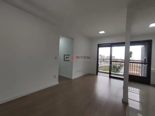 Apartamento 3 quartos e 2 banheiros, para alugar, no bairro Parque Jamaica em Londrina