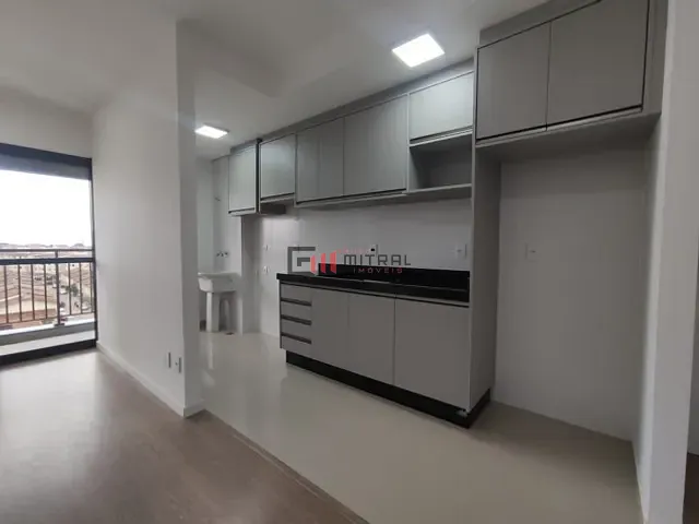 Apartamento 3 quartos e 2 banheiros, para alugar, no bairro Parque Jamaica em Londrina
