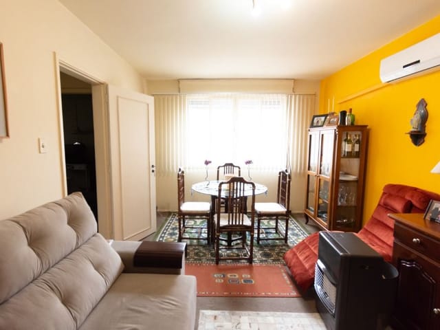 Apartamento 2 quartos e 2 banheiros, à venda, no bairro Centro em Pelotas