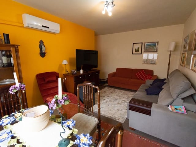 Apartamento 2 quartos e 2 banheiros, à venda, no bairro Centro em Pelotas