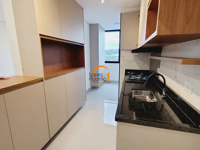 Apartamento com 68m² 2 quartos e 2 banheiros, para alugar, no bairro Centro em Atibaia