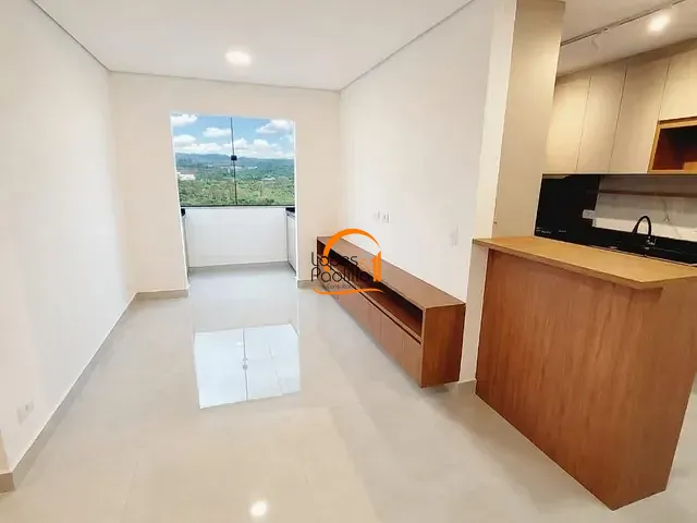 Apartamento com 68m² 2 quartos e 2 banheiros, para alugar, no bairro Centro em Atibaia