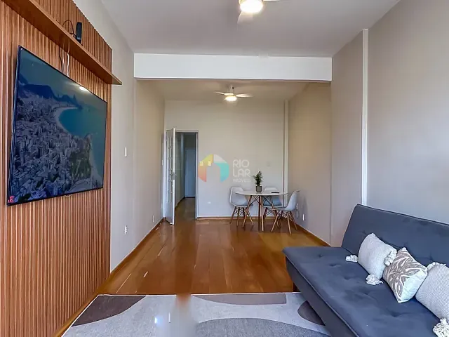Apartamento com 46m² 1 quarto e 2 banheiros, à venda, no bairro Copacabana em Rio de Janeiro