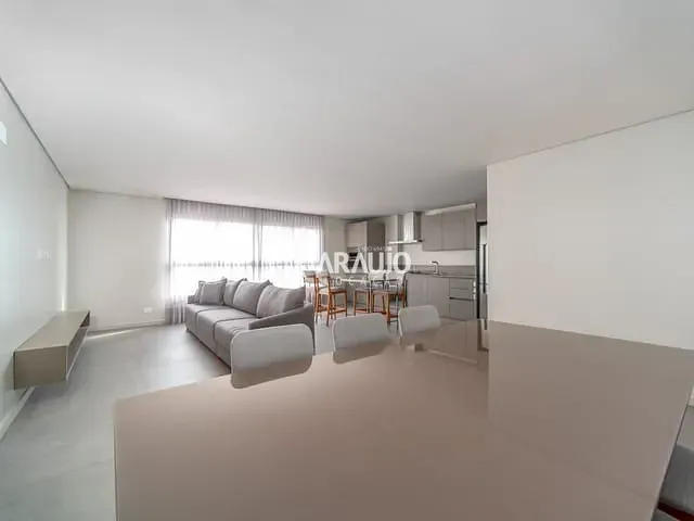 Apartamento 3 quartos e 3 banheiros, para alugar, no bairro Centro em Itajaí