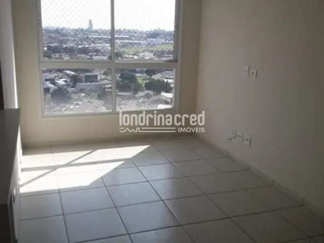 Apartamento 3 quartos e 1 banheiro, à venda, no bairro Champagnat em Londrina