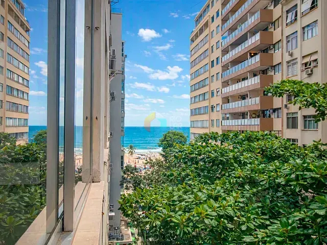 Apartamento com 176m² 4 quartos e 3 banheiros, à venda, no bairro Copacabana em Rio de Janeiro