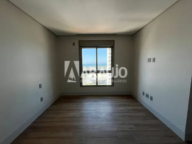 Apartamento com 223m² 3 quartos e 3 banheiros, à venda, no bairro Centro em Itajaí
