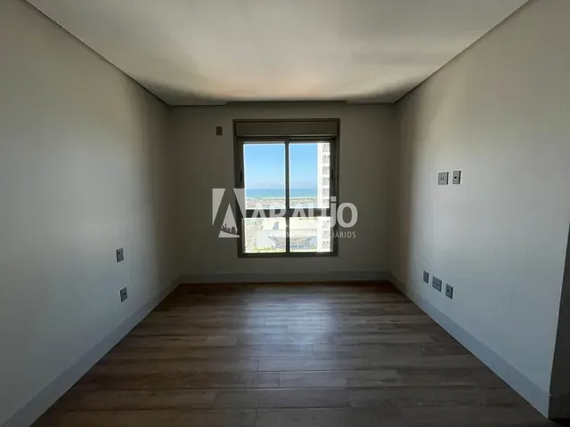 Apartamento com 223m² 3 quartos e 3 banheiros, à venda, no bairro Centro em Itajaí