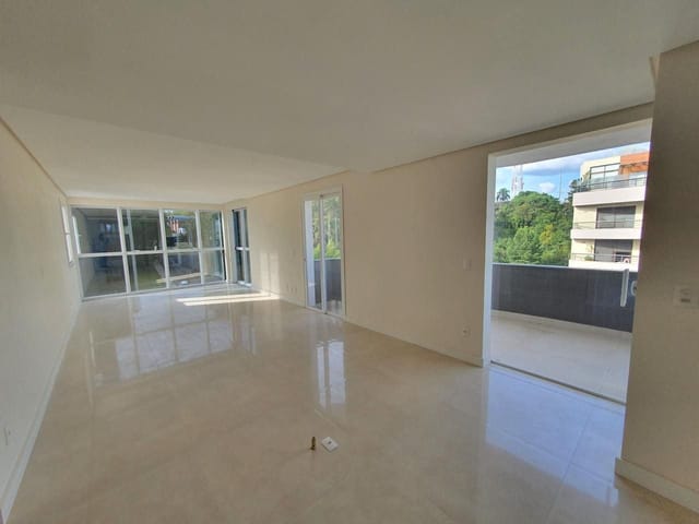 Cobertura / Penthouse 3 quartos e 3 banheiros, à venda, no bairro Jardim América em Caxias do Sul