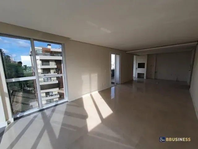 Cobertura / Penthouse 3 quartos e 3 banheiros, à venda, no bairro Jardim América em Caxias do Sul