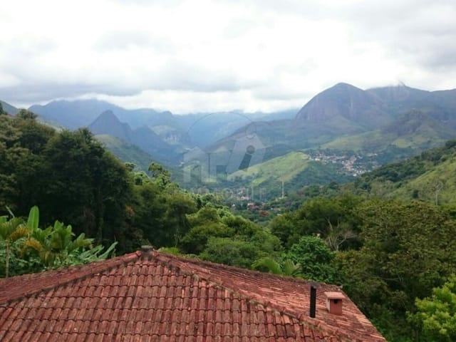 Apartamento à venda, no bairro Corrêas em Petrópolis