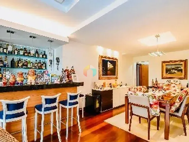 Apartamento com 220m² 4 quartos e 5 banheiros, à venda, no bairro Laranjeiras em Rio de Janeiro