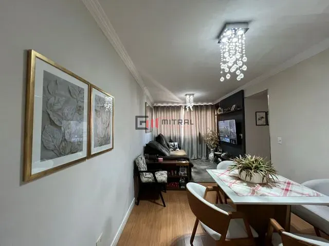 Apartamento 2 quartos e 2 banheiros, à venda, no bairro Centro em Londrina