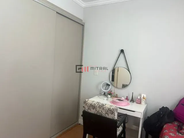 Apartamento 2 quartos e 2 banheiros, à venda, no bairro Centro em Londrina