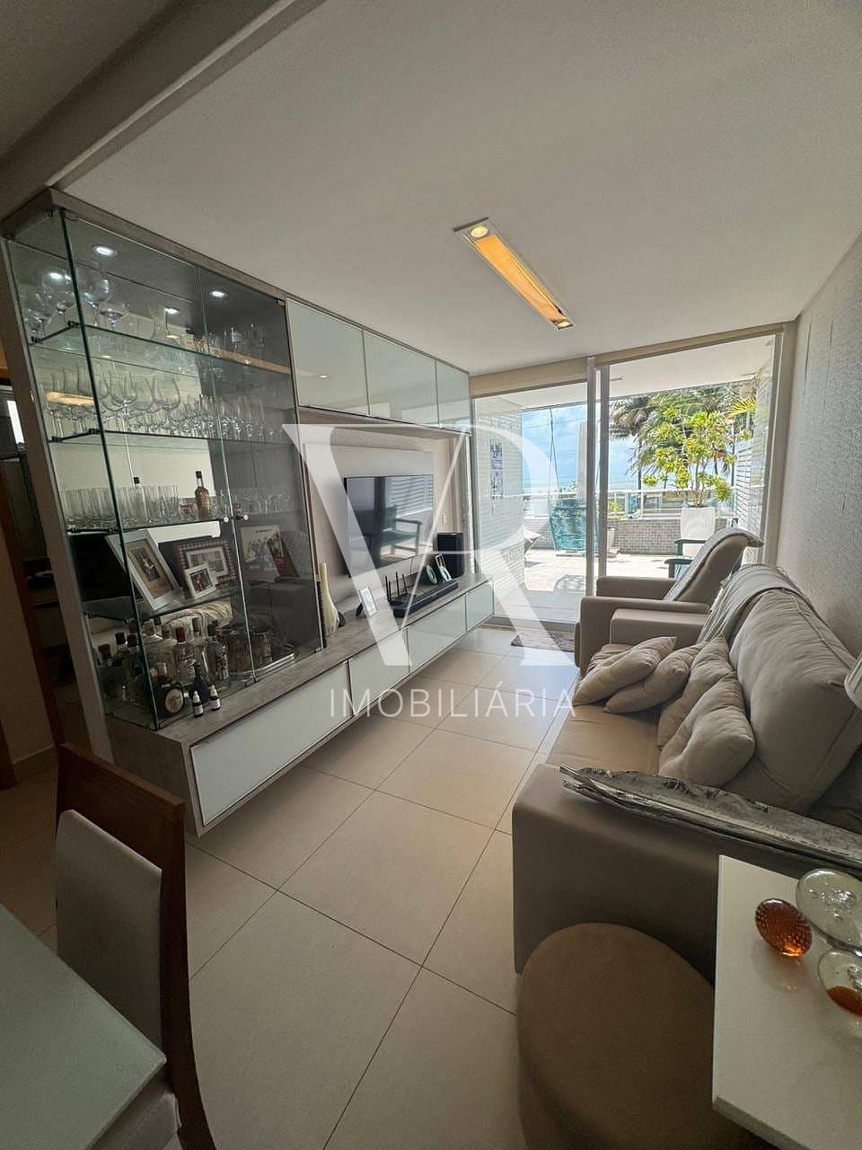 Apartamento à venda com 2 quartos, 89m² - Foto 2