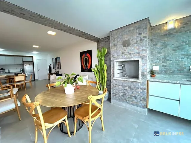 Apartamento 4 quartos e 5 banheiros, para alugar, no bairro Centro em Bertioga