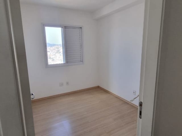 Apartamento com 49m² 2 quartos e 1 banheiro, para alugar, no bairro Vila Pires em Santo André