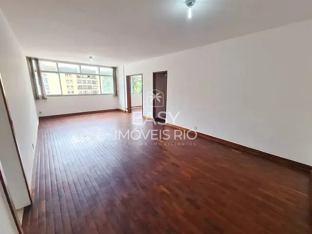 Apartamento 4 quartos e 3 banheiros, à venda, no bairro Lagoa em Rio de Janeiro
