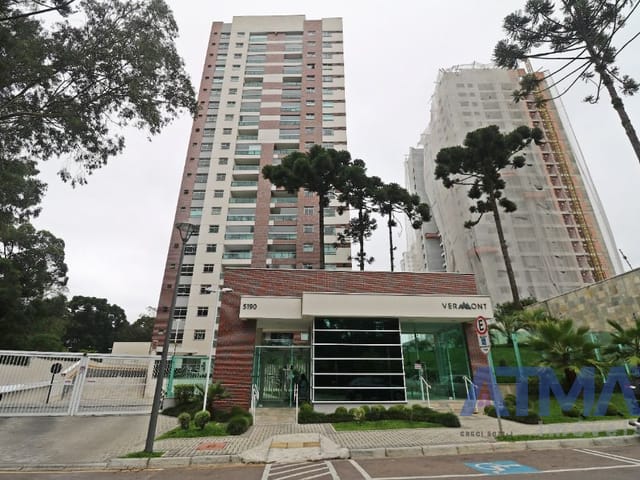 Apartamento 2 quartos e 1 banheiro, para alugar, no bairro Campo Comprido em Curitiba