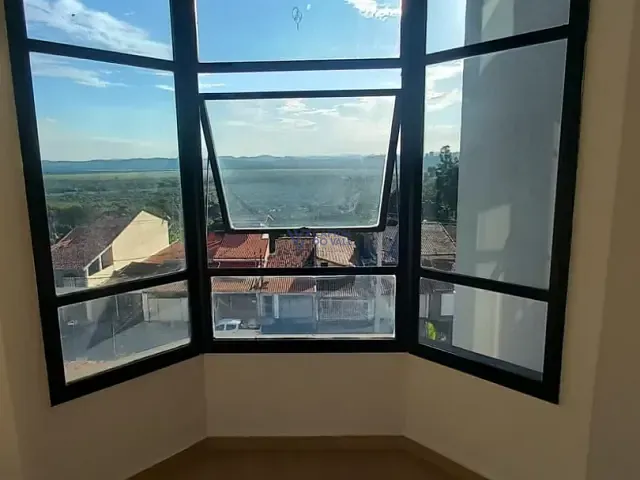 Apartamento 2 quartos e 2 banheiros, para alugar, no bairro Jardim das Indústrias em São José dos Campos