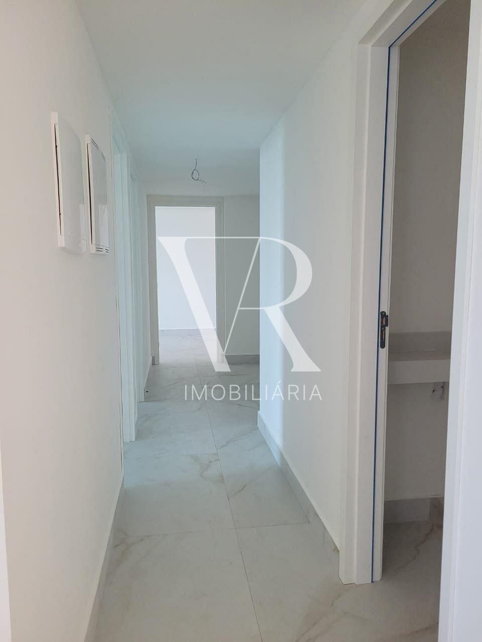 Apartamento à venda com 4 quartos, 213m² - Foto 18