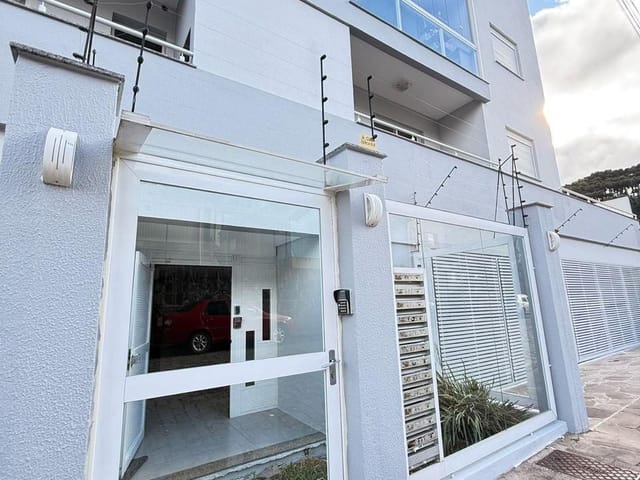 Apartamento 2 quartos e 2 banheiros, à venda, no bairro São José em Caxias do Sul