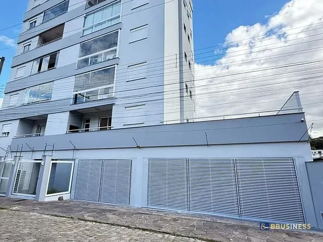 Apartamento 2 quartos e 2 banheiros, à venda, no bairro São José em Caxias do Sul