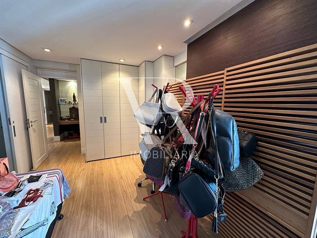 Apartamento à venda com 4 quartos, 380m² - Foto 13