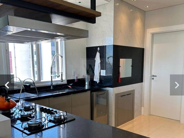 Apartamento com 290m² 3 quartos e 4 banheiros, à venda, no bairro Centro em Balneário Camboriú