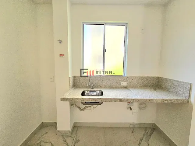 Apartamento 2 quartos e 1 banheiro, à venda, no bairro Cidade Industrial 2 em Londrina
