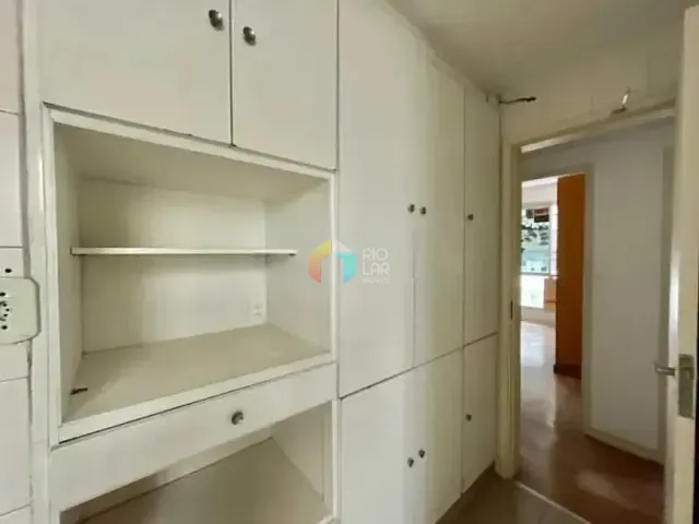 Apartamento com 130m² 4 quartos e 3 banheiros, à venda, no bairro Laranjeiras em Rio de Janeiro