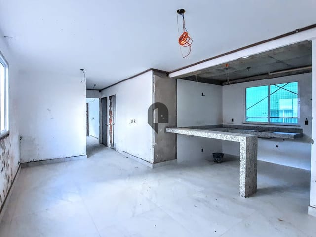Apartamento com 89m² 3 quartos e 2 banheiros, à venda, no bairro Cabral em Não informado