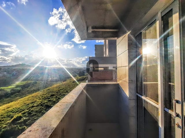 Apartamento com 89m² 3 quartos e 2 banheiros, à venda, no bairro Cabral em Não informado