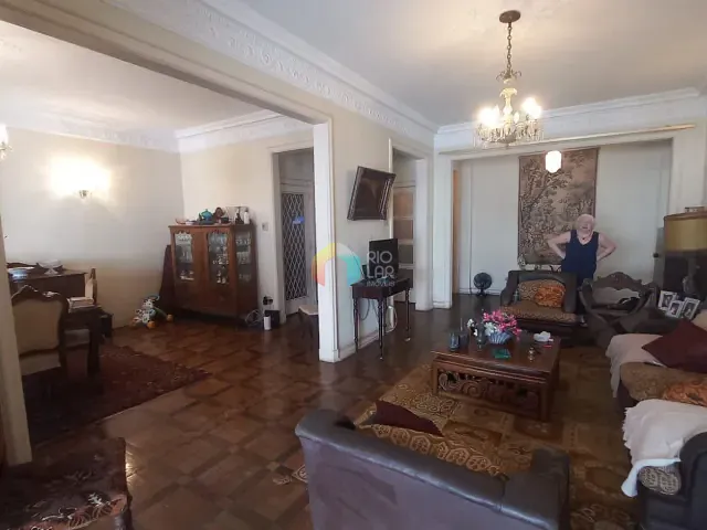 Apartamento com 221m² 4 quartos e 3 banheiros, à venda, no bairro Copacabana em Rio de Janeiro