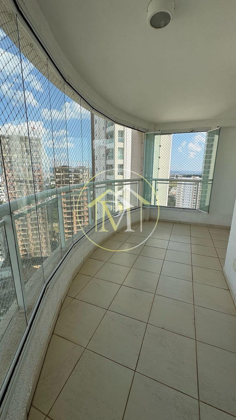 Apartamento para alugar com 3 quartos, 194m² - Foto 1