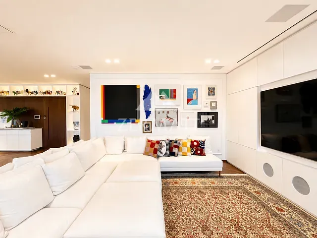 Apartamento com 670m² 5 quartos e 7 banheiros, à venda, no bairro Ponta Aguda em Blumenau