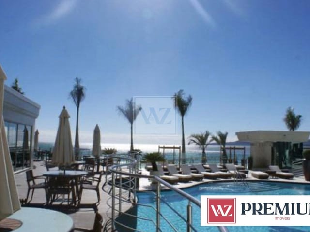 Apartamento com 363m² 4 quartos e 5 banheiros, à venda, no bairro Meia Praia em Itapema